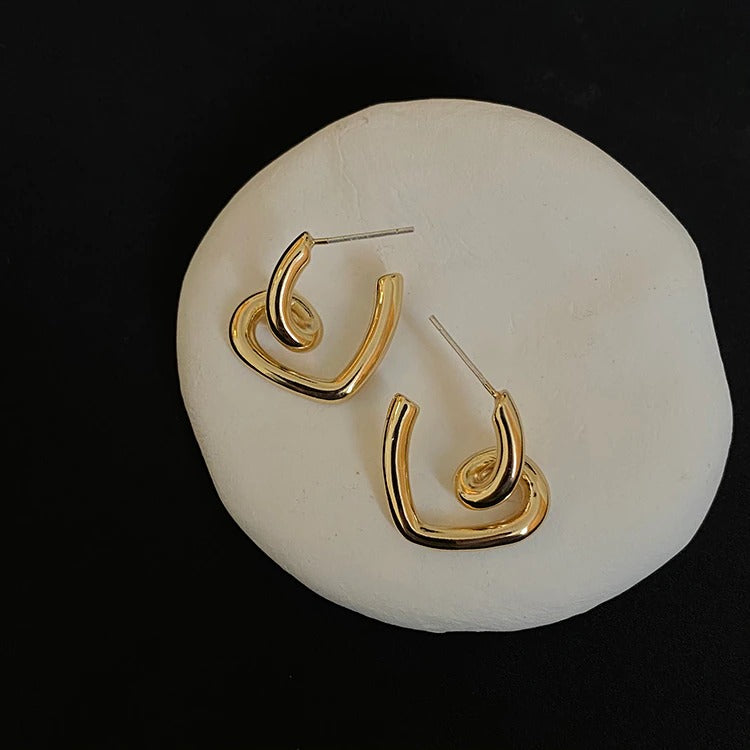 Irregular Spiral Heart Earrings - accessorous