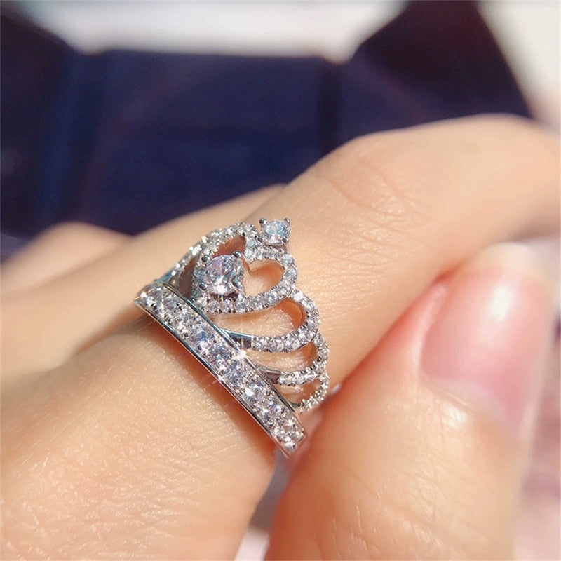 Bling Bling Crown Shape Crystal Ring - accessorous