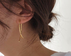 Stylish Geometric Cross Stud Earrings - accessorous stud earrings