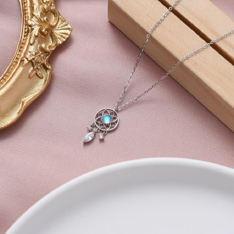 Dream Catcher Moonstone Necklace - accessorous