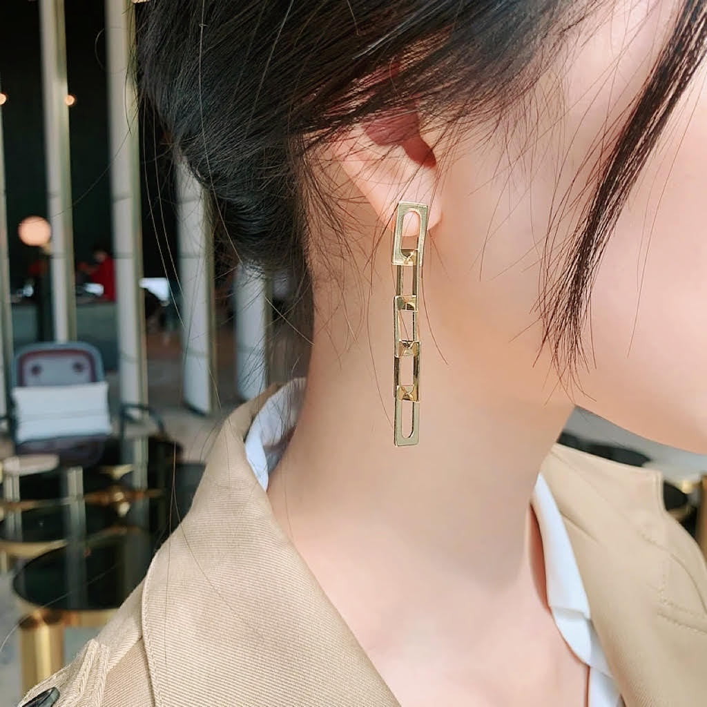 Rectangular Chain Statement Long Earrings - accessorous long earrings